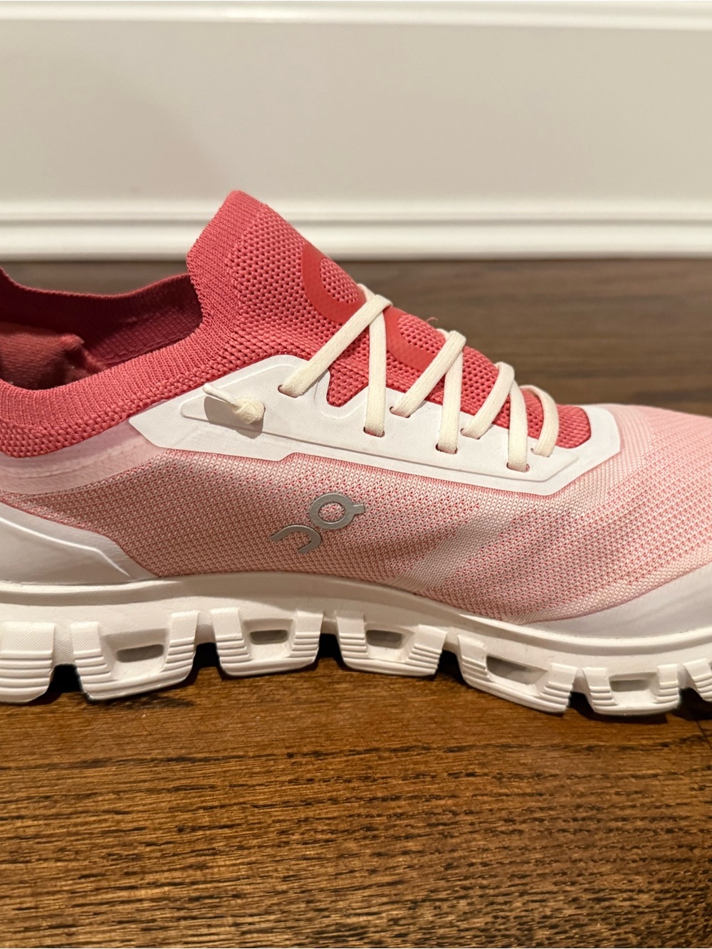 On Cloud 6 Versa Camellia Women’s Pink Athletic Sneakers - Picture 3 of 5